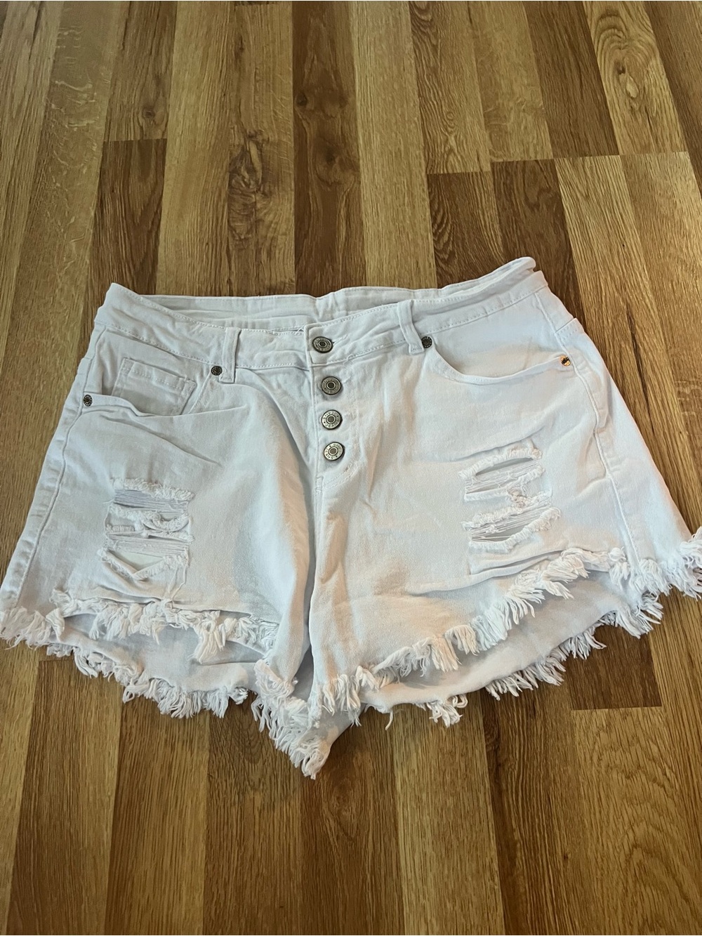 Women’s White Distressed Frayed Hem Denim Shorts